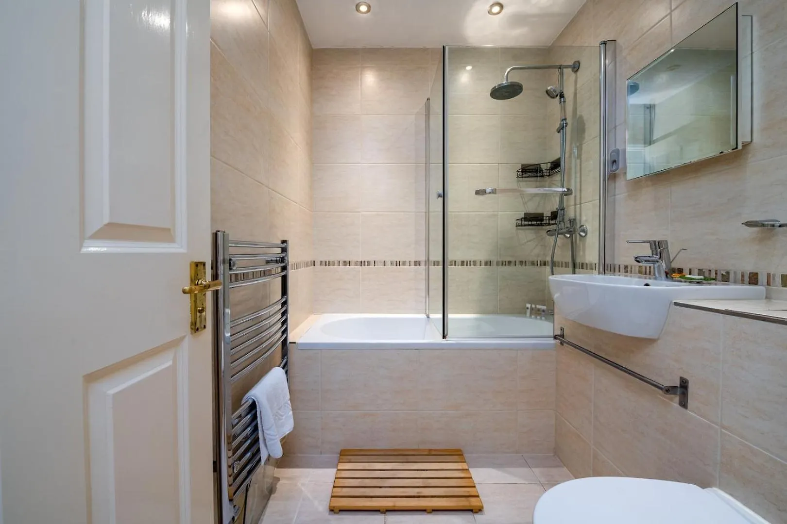 Guestready - Sunny Victoria Hall London Apartment